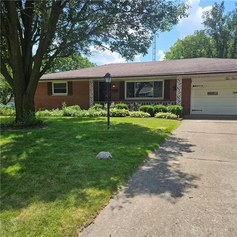 225 Linwood Dr, Greenville, OH 45331