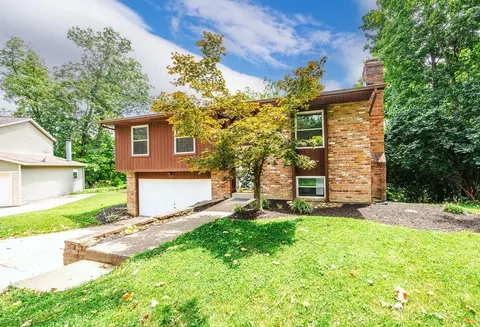 4 Highridge Cir, Loveland, OH 45140