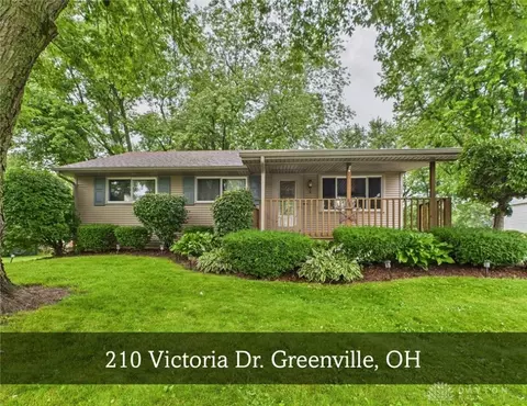 210 Victoria Dr, Greenville, OH 45331