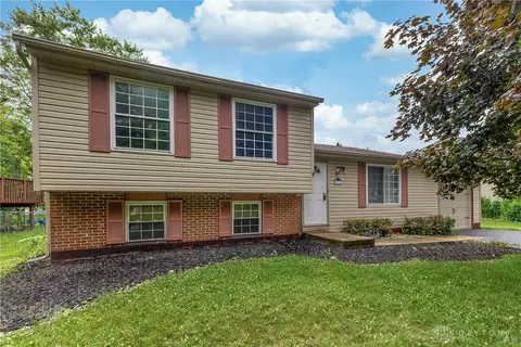 105 Westrock Farm Dr, Union, OH 45322