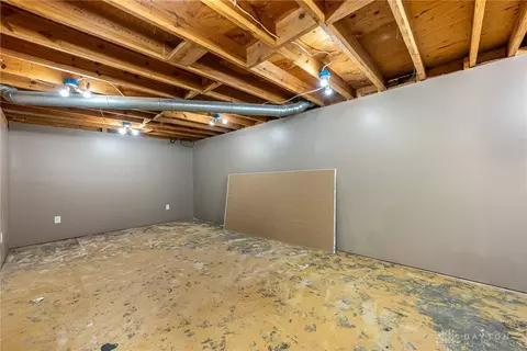 Other - 4050 Tacoma St, Springfield, OH 45503 photo 2 of 9