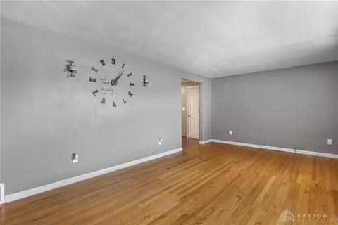 Living - 4050 Tacoma St, Springfield, OH 45503 photo 3 of 3