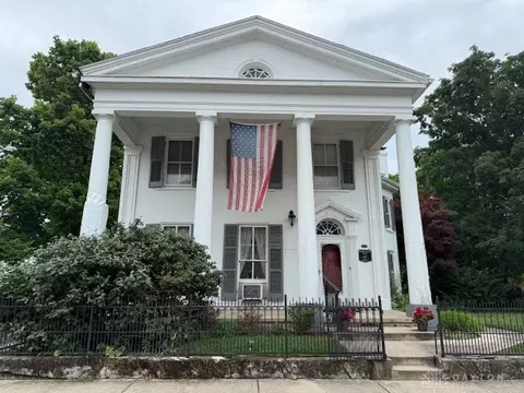 615 N Wayne St, Piqua, OH 45356