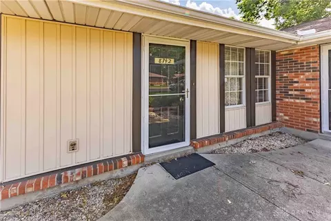 8742 Washington Colony Dr, Dayton, OH 45458