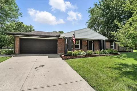 108 Crest Hill Ave, Vandalia, OH 45377