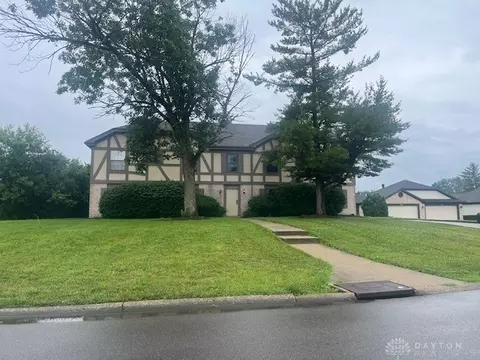 7767 Brams Hill Dr, Dayton, OH 45459