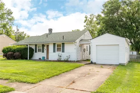 1221 Highview Dr, Fairborn, OH 45324