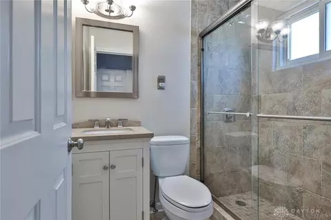 Bath - 8536 Summitridge Dr, Cincinnati, OH 45255 photo 1 of 5