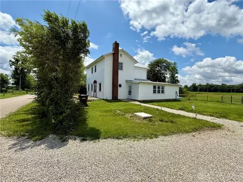 10995 Rockridge Rd, Lewisburg, OH 45338