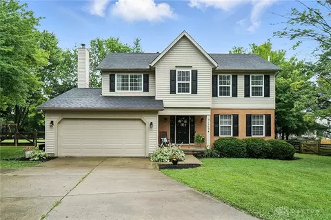 1563 Barrington Ct, Lebanon, OH 45036