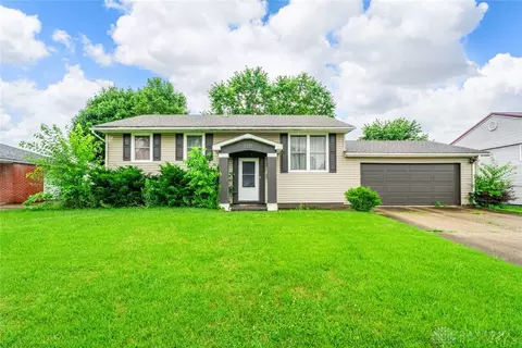 1227 Fyffe Ave, New Carlisle, OH 45344