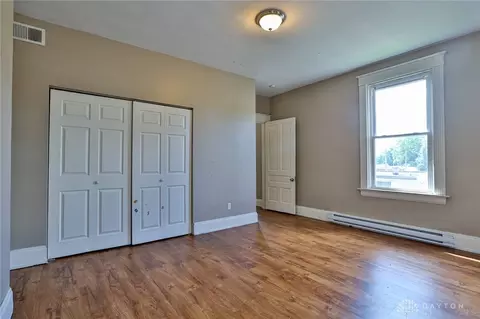 Bedroom - 15 Bertus St, Cincinnati, OH 45217 photo 2 of 4