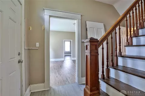 Entry Way - 15 Bertus St, Cincinnati, OH 45217 photo 2 of 4
