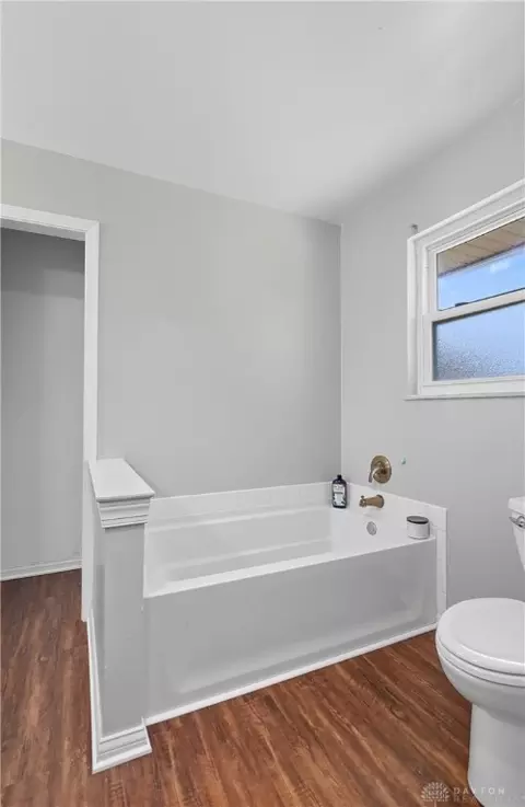 Bath - 2995 Upper Bellbrook Rd, Bellbrook, OH 45305 photo 4 of 5