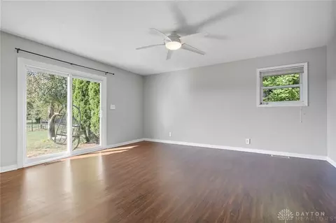 Living - 2995 Upper Bellbrook Rd, Bellbrook, OH 45305 photo 6 of 7