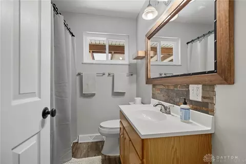 Bath - 2995 Upper Bellbrook Rd, Bellbrook, OH 45305 photo 3 of 5