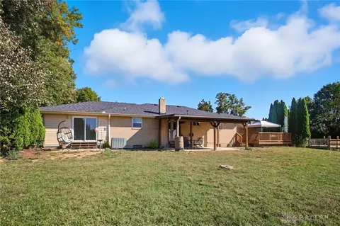 Exterior - 2995 Upper Bellbrook Rd, Bellbrook, OH 45305 photo 12 of 15