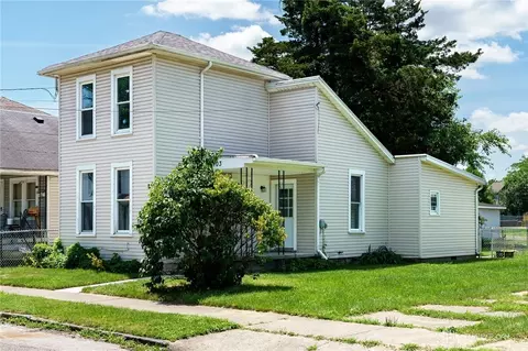 803 Laurel St, Springfield, OH 45503 photo 2