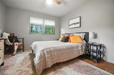Bedroom - 372 Willowhurst Dr, Centerville, OH 45459 photo 5 of 8