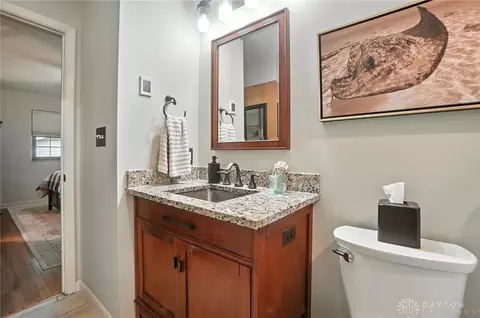 Bath - 372 Willowhurst Dr, Centerville, OH 45459 photo 3 of 8