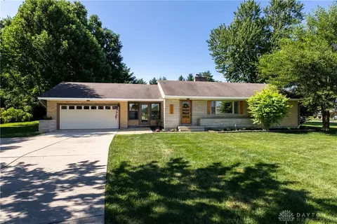 1390 Michaels Rd, Tipp City, OH 45371
