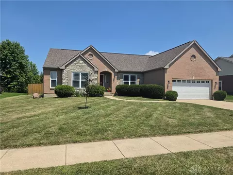 2982 Idaho Falls Dr, Dayton, OH 45431
