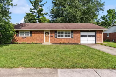 926 Carson Dr, Lebanon, OH 45036