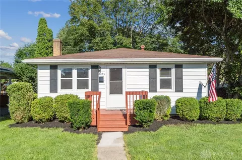 3033 Muriel Ave, Kettering, OH 45429