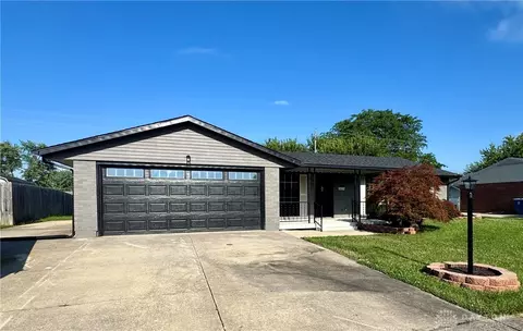 7673 Sebring Dr, Dayton, OH 45424