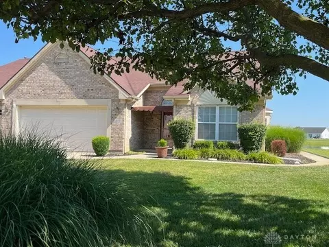 319 Sambor Ct, Piqua, OH 45356