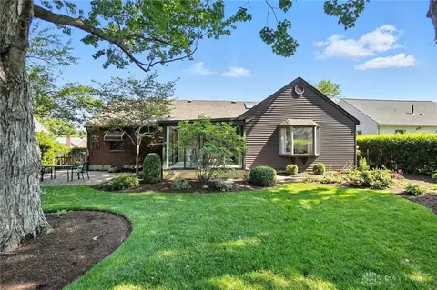 Exterior - 112 Earnshaw Dr, Kettering, OH 45429 photo 8 of 11