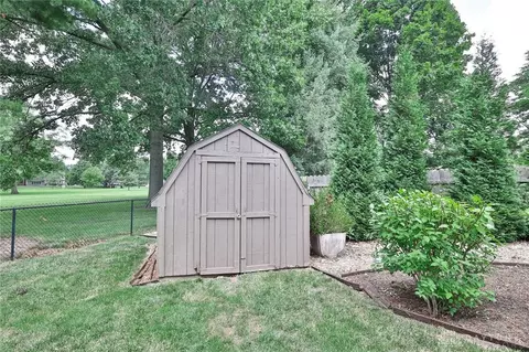 Exterior - 6341 Marshall Rd, Centerville, OH 45459 photo 17 of 18