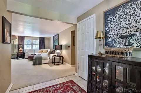 Entry Way - 6341 Marshall Rd, Centerville, OH 45459 photo 2 of 4