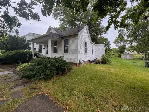 861 E Market St, Xenia, OH 45385