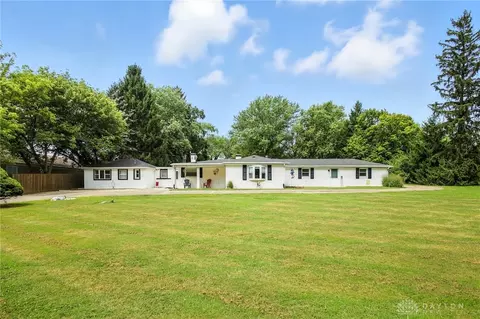 97 Apple Blossom Pl, Dayton, OH 45440