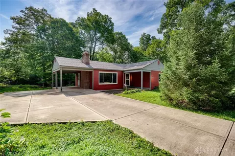 1858 Shady Ln, Dayton, OH 45432