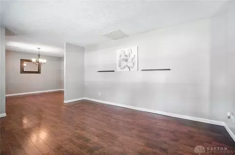 Living - 3845 Westcliff Ct, Springfield, OH 45502 photo 5 of 14