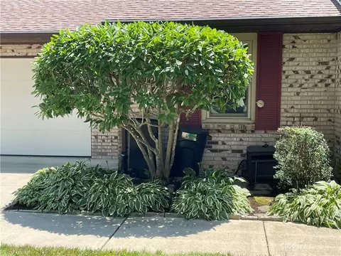Exterior - 3845 Westcliff Ct, Springfield, OH 45502 photo 8 of 23