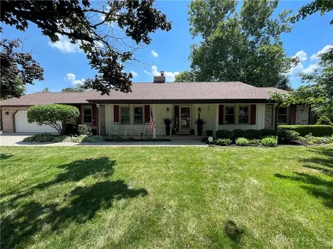 3845 Westcliff Ct, Springfield, OH 45502
