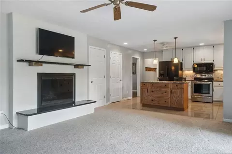 Living - 3845 Westcliff Ct, Springfield, OH 45502 photo 10 of 14