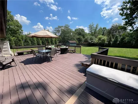 Exterior - 3845 Westcliff Ct, Springfield, OH 45502 photo 21 of 23