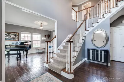 Entry Way - 9408 Oak Brook Dr, Centerville, OH 45458 photo 2 of 5