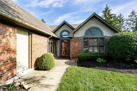 4958 Field Point Ct, Dayton, OH 45440