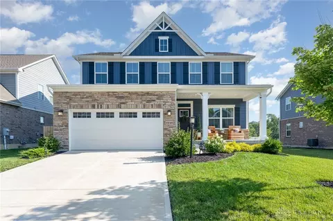 2246 Cold Stream Dr, Centerville, OH 45458