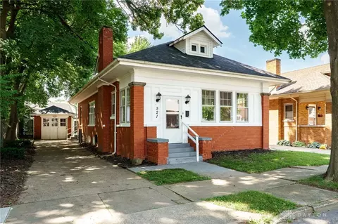 521 Lindsey St, Piqua, OH 45356