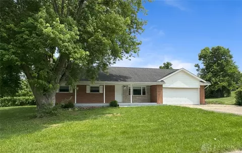6686 Catskill Dr, Franklin, OH 45005