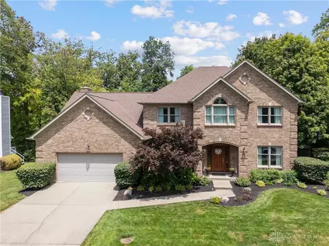 124 Lakeview Ct, Loveland, OH 45140