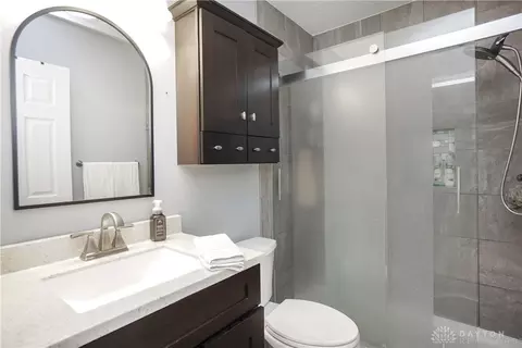 Bath - 31 Waterstone Dr, Franklin, OH 45005 photo 1 of 3