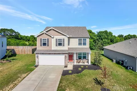 912 Nelson Pl, Trenton, OH 45067