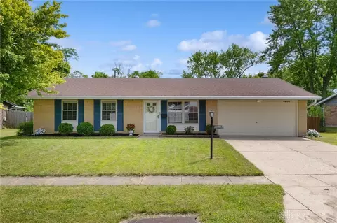 6800 Glenhills Dr, Englewood, OH 45322